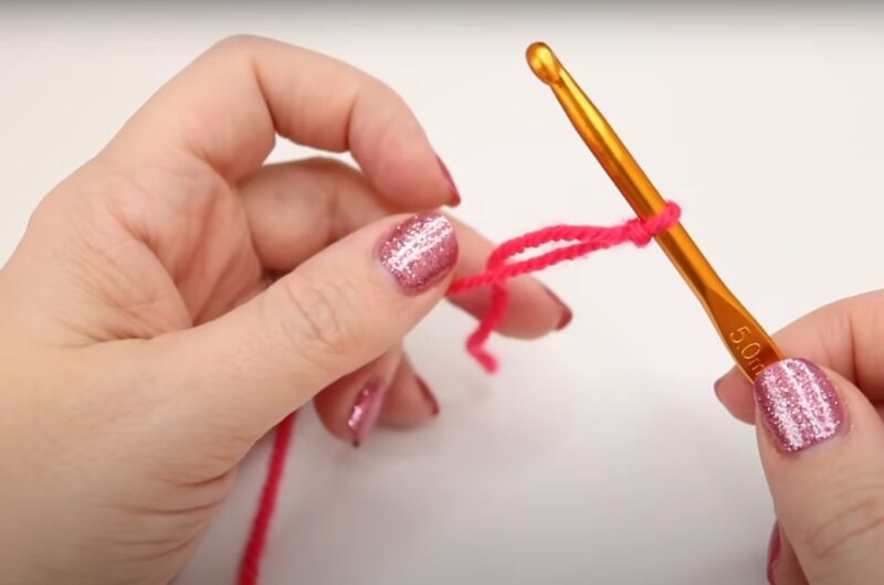 Slip Knot in Knitting and Crocheting